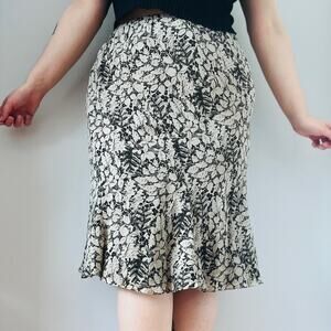 Jones New York | 100% Silk Brown Floral Trumpet Midi Skirt | Size 8 | Ruffle Hem